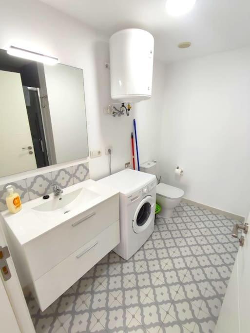 Apartament Near The Ocean In Playa San Juan Екстер'єр фото